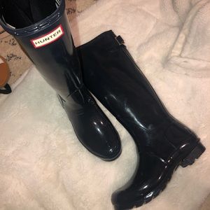 NAVY BLUE HUNTER BOOTS
